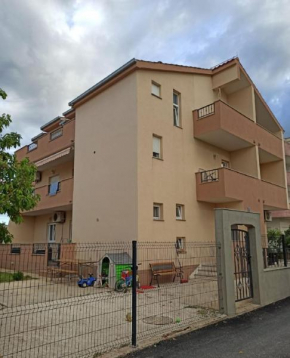 Apartments Matko - 200m to beach